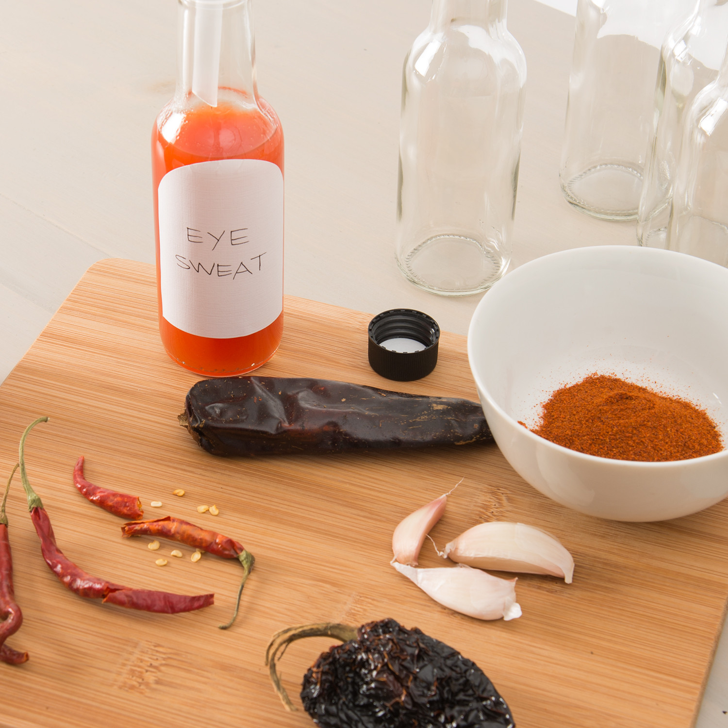 Deluxe Hot Sauce Kit Grow and Make Touch of Modern